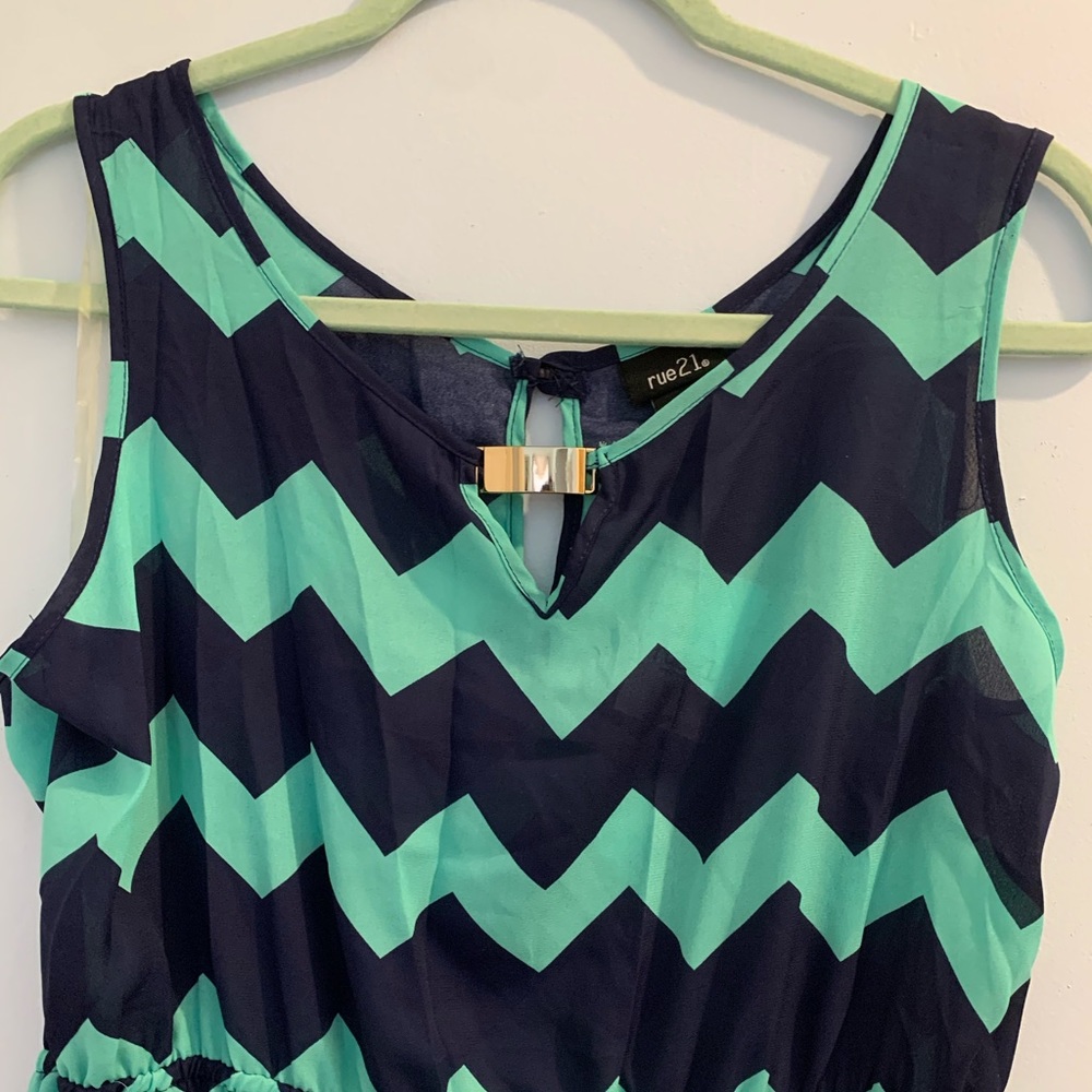 NWT Rue 21 Chevron print dress